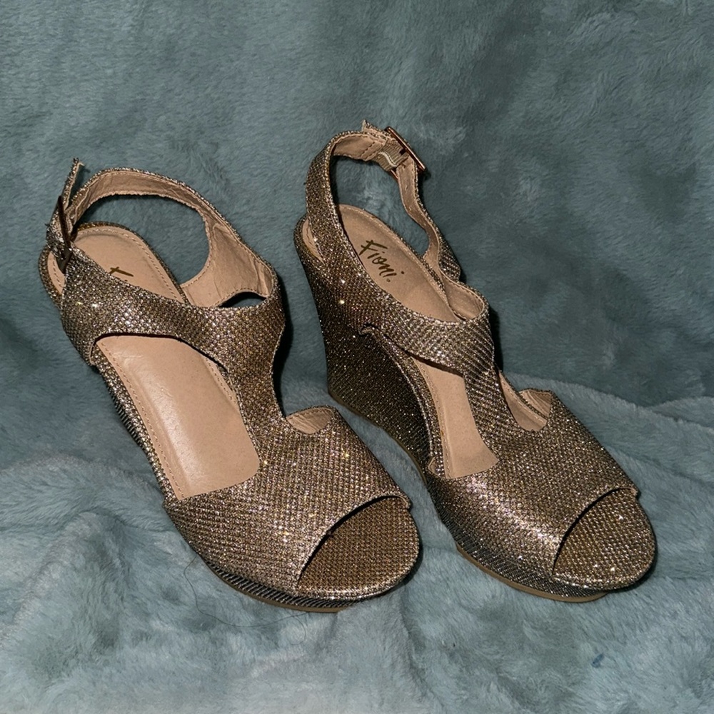💫Fioni💫Gold Glitter Shoes💫